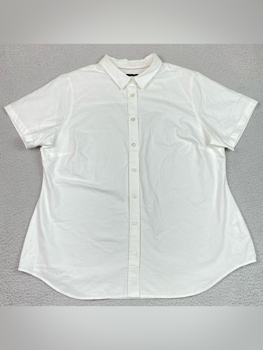 Wildfang Shirt Women's Size 1X The Essential Short Sleeve Oxford Button Up White